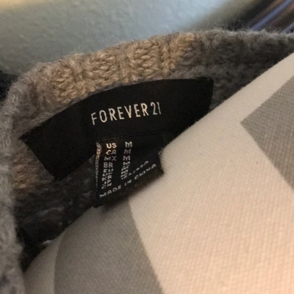 Forever 21 Gray Sweater - Picture 5 of 5